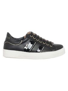 Patrizia Pepe Skórzane sneakersy w kolorze czarnym rozmiar: 38. Czarne trampki Patrizia Pepe, bez wzorów, bez zapięcia. Za 364,56 zł.