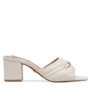 Klapki Nine West. Białe klapki Nine West, bez wzorów, bez obcasa. Za 137,99 zł.
