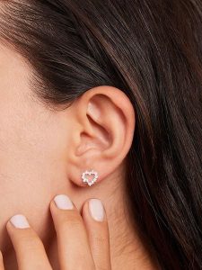 Heliophilia Srebrne kolczyki-wkrętki rozmiar: onesize. Szare kolczyki Heliophilia, z cyrkonią, srebrne. Za 110,81 zł.