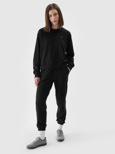 4F Spodnie dresowe joggery damskie - czarne XL. Czarne spodnie dresowe 4f, l, bez wzorów, z bawełny. Za 129,99 zł.