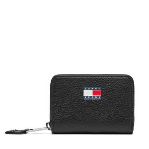 Portfel Tommy Jeans. Czarne portfele Tommy Jeans, bez wzorów, z jeansu. Za 179,99 zł.
