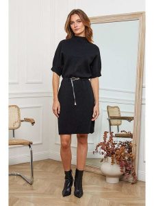 Joséfine Sukienka dzianinowa "Beka" w kolorze czarnym rozmiar: L. Czarne sukienki Joséfine, na co dzień, l, bez wzorów, z dzianiny, bez kołnierzyka, bez ramiączek, midi, proste. Za 175,26 zł.