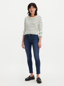 Levi´s Dżinsy "711" - Skinny fit - w kolorze granatowym rozmiar: W26/L30. Niebieskie jeansy z aplikacjami. Za 149,31 zł.