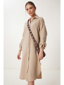 Happiness Istanbul Sukienka koszulowa w kolorze beżowym rozmiar: 38. Brązowe sukienki Happiness Istanbul, bez wzorów, z bawełny, bez kołnierzyka, bez ramiączek, midi, koszulowe. Za 105,38 zł.