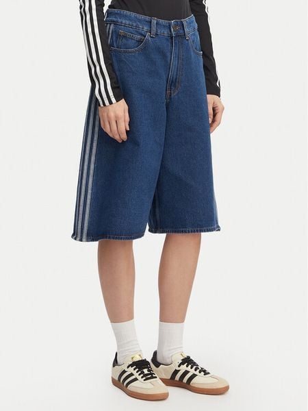 Adidas Szorty jeansowe Firebird Jorts KD2915 Niebieski Oversize. Niebieskie szorty ADIDAS, bez wzorów, z bawełny. Za 331,99 zł.