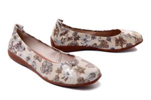 JOSEF SEIBEL 74801 372 232 Fenja 01 creme-multi, baleriny damskie. Brązowe balerinki Josef Seibel, bez wzorów, ze skóry, bez obcasa, bez zapięcia. Za 251,93 zł.