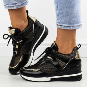 Sneakersy półbuty damskie Vinceza 10743 Bk/gl. Czarne półbuty VINCEZA, bez wzorów, ze skóry, bez obcasa, na koturnie, bez zapięcia. Za 129,00 zł.
