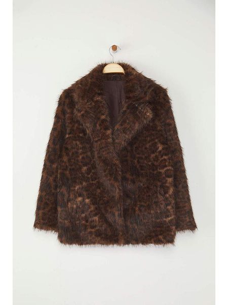 Trendyol Kurtka pluszowa w kolorze brązowym rozmiar: M. Brązowe kurtki Trendyol, m, bez wzorów, bez kaptura. Za 126,75 zł.