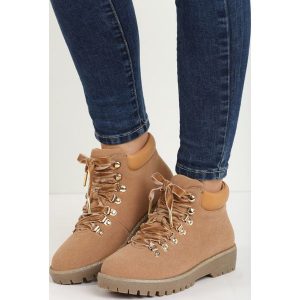 Camelowe Traperki Bad Romance. Buty zimowe marki Born2be. Za 59,99 zł.