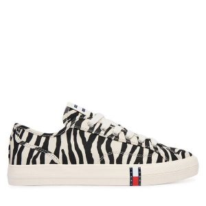 Tenisówki Tommy Jeans. Trampki Tommy Jeans, bez wzorów, z jeansu, bez zapięcia. Za 329,99 zł.