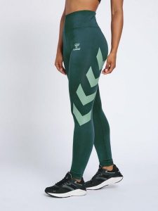 Legginsy damskie Hummel Paris. Zielone legginsy Hummel, bez wzorów, z elastanu, z standardowym stanem. Za 175,10 zł.