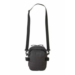 Saszetka Gramicci Ripstop Mini Shoulder Bag - rip/stop red. Czarne nerki i saszetki Gramicci, bez wzorów. Za 182,99 zł.
