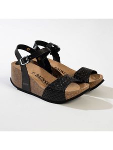 BACKSUN Sandały w kolorze czarnym na koturnie rozmiar: 37. Czarne sandały Backsun, bez wzorów, z materiału, z otwartym noskiem, bez obcasa, na koturnie, bez zapięcia. Za 173,99 zł.