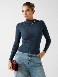 Guess Sweter W6RR07 Z2YK2 Niebieski Regular Fit. Niebieskie swetry klasyczne Guess, xl, z wiskozy, bez kołnierzyka. Za 395,00 zł.