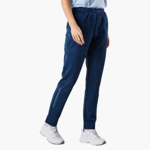 Spodnie treningowe damskie Swedemount Training Logo Pants II. Niebieskie spodnie dresowe SWEDEMOUNT, bez wzorów, z dresówki. Za 199,99 zł.