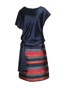 HEXELINE Sukienka w kolorze granatowym ze wzorem rozmiar: 36. Brązowe sukienki HEXELINE, bez wzorów, bez kołnierzyka, bez ramiączek, midi. Za 477,49 zł.