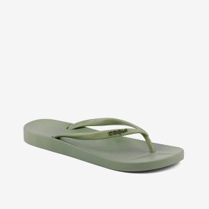 Damskie klapki Coqui Kaja. Zielone klapki Coqui, bez wzorów, z materiału, bez obcasa. Za 110,99 zł.