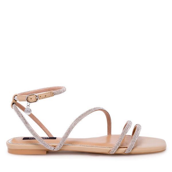 Sandały Nine West. Brązowe sandały Nine West, bez wzorów, bez obcasa, na płaskiej podeszwie, bez zapięcia. Za 69,99 zł.