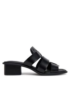 Calvin Klein Jeans Klapki Heel Square Mg Lth YW0YW01702 Czarny. Czarne klapki Calvin Klein Jeans, bez wzorów, z jeansu, bez obcasa. Za 259,99 zł.