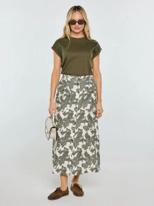 Spódnica damska lniana midi w roślinny wzór Roliana 000. Spódnice Big Star, na co dzień, l, bez wzorów, z tkaniny, eleganckie, midi. Za 229,99 zł.