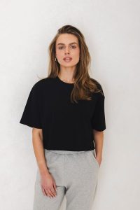 T-SHIRT PENNY CZARNY S - Flawless. Czarne t-shirty Flawless, s, bez wzorów, z bawełny, bez kołnierzyka, bez ramiączek. Za 179,00 zł.