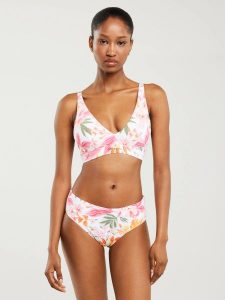 Góra od kostiumu kąpielowego z motywem kwiatowym Morra 000. Bikini Big Star, bez wzorów. Za 109,99 zł.