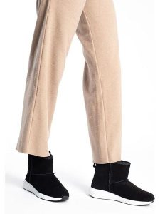 Gooce Skórzane botki zimowe "Patty" w kolorze czarnym rozmiar: 37. Czarne botki Gooce, na zimę, bez wzorów, z wełny, bez obcasa, bez zapięcia. Za 173,99 zł.