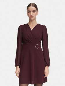 Morgan Sukienka koktajlowa 252-RSONIA Bordowy Slim Fit. Czerwone kombinezony Morgan, bez wzorów, z syntetyku, wizytowe, bez kołnierzyka, bez ramiączek. Za 319,99 zł.