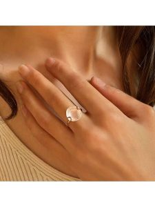 OR Carats Złoty pierścionek z kamieniem szlachetnym rozmiar: 48. Różowe pierścionki OR Carats, z kwarcem, złote. Za 956,99 zł.