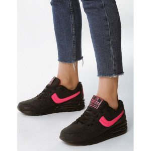 Czarno-Fuksjowe Buty Sportowe Fearlessness. Buty sportowe marki Born2be. Za 79,99 zł.