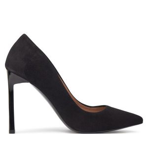 Czółenka R.Polański. Czarne czółenka R.Polański, bez wzorów, bez obcasa, bez zapięcia. Za 359,99 zł.