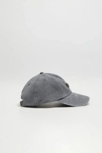 Czapka z daszkiem szara. Szare czapki MOODO, bez wzorów, z bawełny. Za 49,99 zł.