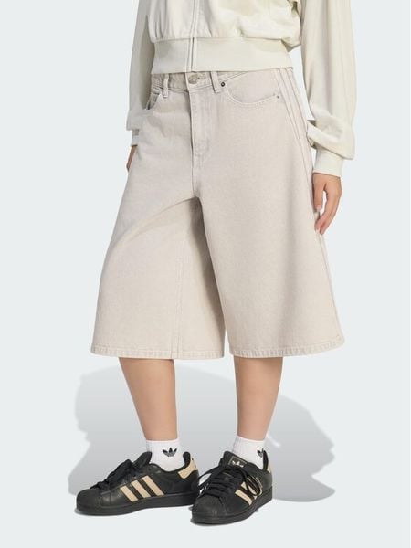 Adidas Bermudy KQ6477 Beżowy jasny Oversize. Brązowe szorty ADIDAS, bez wzorów, z bawełny. Za 299,99 zł.