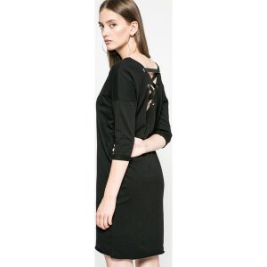 Answear - Sukienka Ur Your Only Limit. Czarne sukienki marki ANSWEAR, na co dzień, m, z bawełny, casualowe, z okrągłym kołnierzem, mini. W wyprzedaży za 59,90 zł.