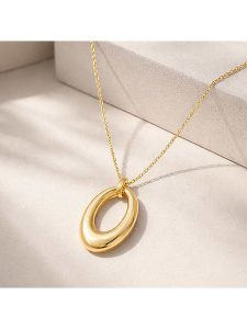ÔNESSA Naszyjnik z zawieszką - dł. 40 cm rozmiar: onesize. Żółte naszyjniki ÔNESSA, z mosiądzu. Za 129,95 zł.
