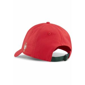 Czapka z daszkiem dla kibica portugalskiej piłki nożnej PUMA Sport Red White. Białe czapki Puma, bez wzorów, sportowe. Za 109,00 zł.