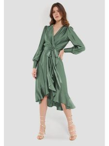 SWING Sukienka w kolorze miętowym rozmiar: 36. Zielone sukienki Swing, bez wzorów, z tkaniny, bez kołnierzyka, bez ramiączek, midi. Za 304,99 zł.