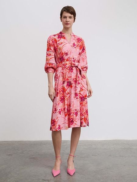 BGN Sukienka w kolorze jasnoróżowo-czerwonym rozmiar: 40. Różowe sukienki BGN, na imprezę, bez wzorów, z tkaniny, bez kołnierzyka, bez ramiączek, midi. Za 161,73 zł.