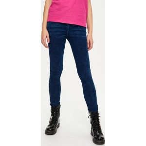 Jeansowe rurki high waist - Granatowy. Jeansy marki Sinsay. W wyprzedaży za 49,99 zł.