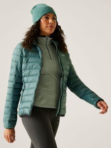 Regatta Kurtka pikowana "Marizion" w kolorze zielonym rozmiar: 42. Zielone kurtki Regatta, bez wzorów, bez kaptura. Za 201,08 zł.