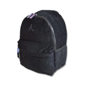 Plecak Air Jordan Corduroy Girls Mini Backpack Black - 2A0860-023. Czarne plecaki Jordan. Za 259,00 zł.