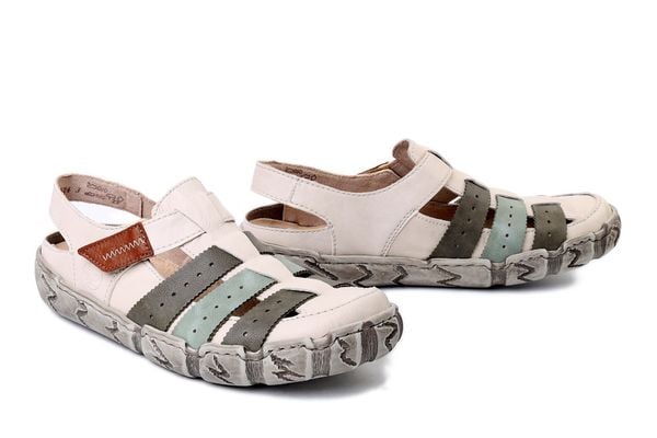 RIEKER L0379-90 beige combination, sandały damskie. Brązowe sandały Rieker, bez wzorów, bez obcasa, bez zapięcia. Za 359,90 zł.