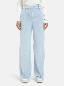 Milano Italy Spodnie sztruksowe w kolorze błękitnym rozmiar: 42. Niebieskie spodnie z wysokim stanem Milano Italy, bez wzorów, ze sztruksu, z podwyższonym stanem. Za 217,99 zł.