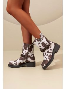 C'M Botki w kolorze brązowo-białym rozmiar: 37. Białe botki C'M, bez wzorów, bez obcasa, bez zapięcia. Za 152,99 zł.