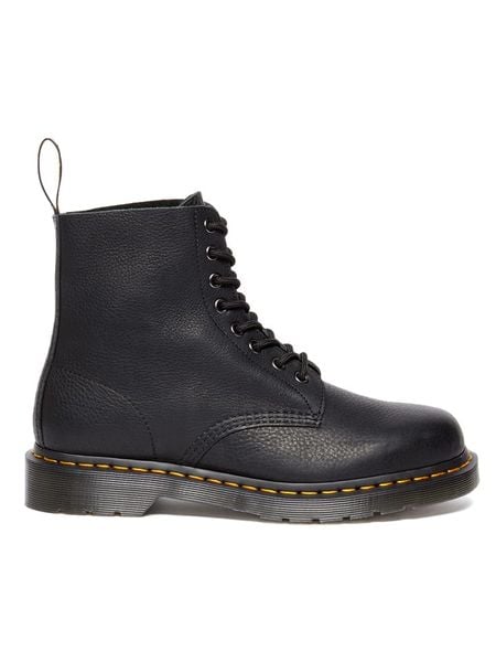 Dr. Martens Skórzane botki w kolorze czarnym rozmiar: 38. Czarne botki Dr. Martens, bez wzorów, bez obcasa, bez zapięcia. Za 590,20 zł.