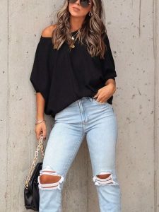 Milan Kiss Bluza w kolorze czarnym rozmiar: S. Czarne bluzy Milan Kiss, s, bez wzorów, bez kaptura. Za 126,99 zł.