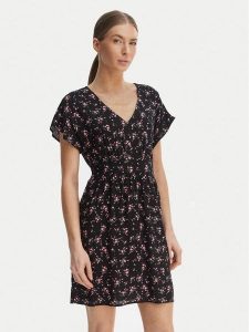 ONLY Sukienka letnia Nova 15342707 Czarny Regular Fit. Czarne kombinezony ONLY, na lato, xs, bez wzorów, z wiskozy, bez kołnierzyka, bez ramiączek. Za 129,99 zł.