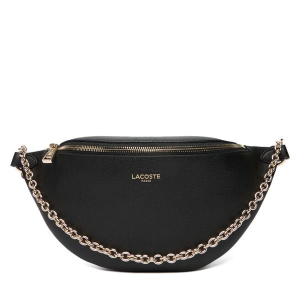 Torebka Lacoste. Czarne listonoszki Lacoste, bez wzorów, bez dodatków. Za 569,99 zł.