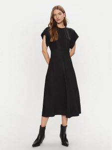 Calvin Klein Sukienka koktajlowa K20K207841 Czarny Regular Fit. Czarne kombinezony Calvin Klein, bez wzorów, z wiskozy, wizytowe, bez kołnierzyka, bez ramiączek. Za 499,99 zł.