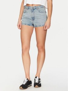 Guess Szorty jeansowe W5GD0Y D5O14 Niebieski Regular Fit. Niebieskie szorty Guess, z aplikacjami, z bawełny. Za 149,00 zł.